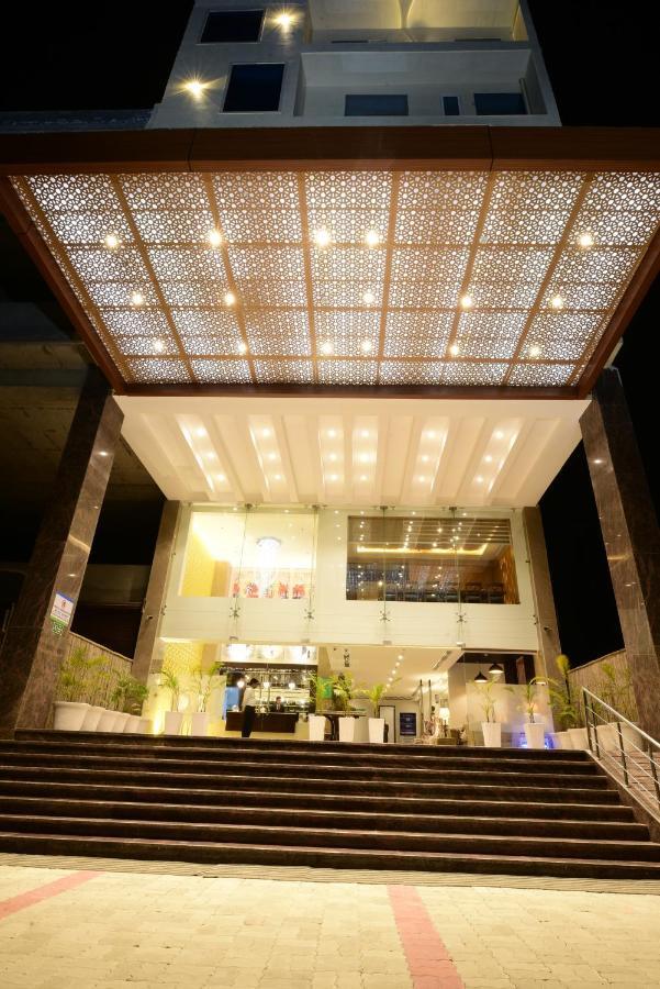 Surestay Plus By Best Western Amritsar Exterior foto